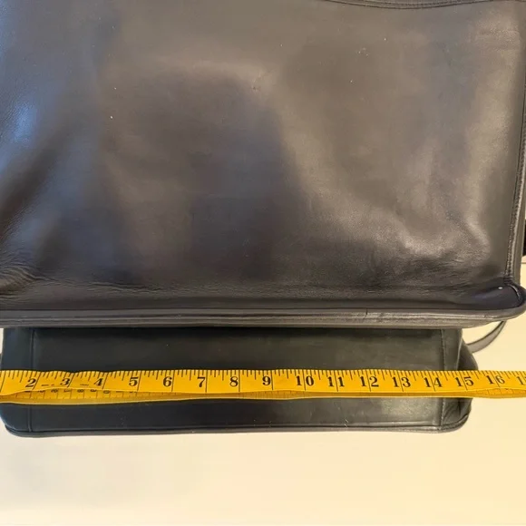 Classic Coach Black Leather Messenger Bag